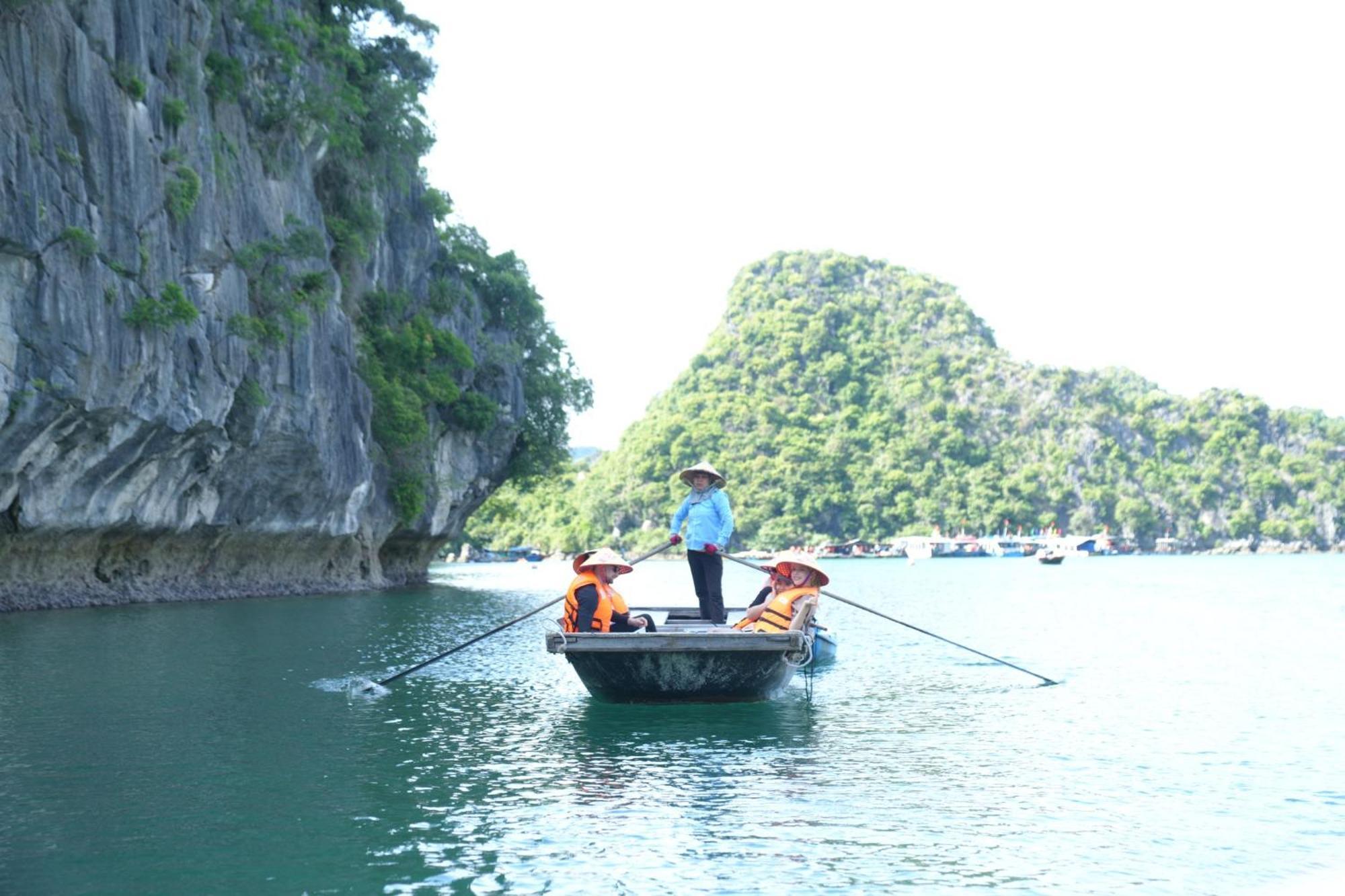Paradise Grand Cruise - Lan Ha Bay Халонг Экстерьер фото